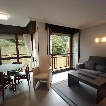 Ana Con Garaje Éibar